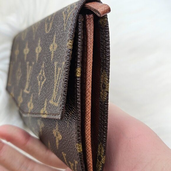 LV `Monogram Flap Porte Tresor Wallet - Picture 9 of 17